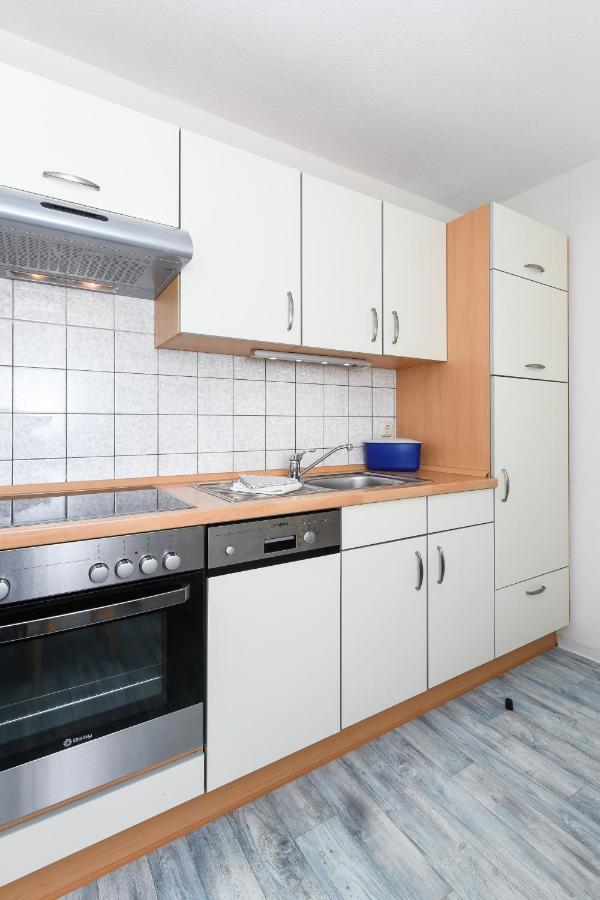 Ferienwohnung Im Haus Weinstock Эзенс Экстерьер фото
